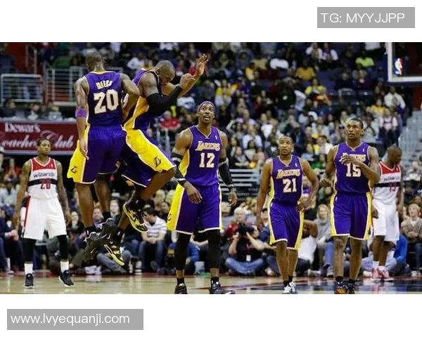 2012年湖人与尼克斯的经典对决回顾与赛季分析 2012年湖人与尼克斯的经典对决回顾与赛季分析