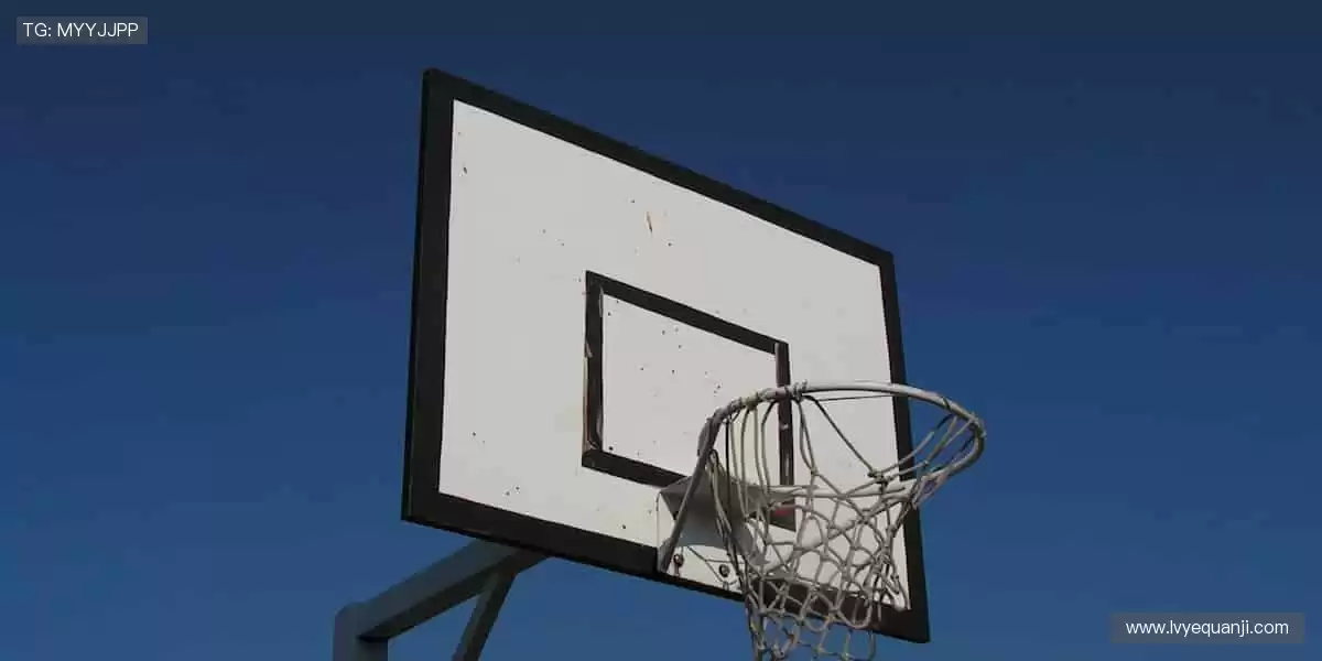 汗水与荣耀同在，见证冠军诞生的瞬间！⚽